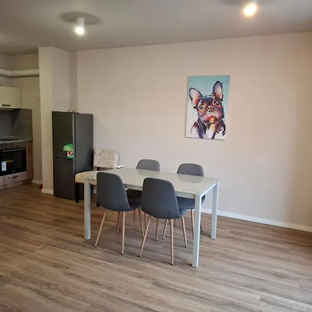 Summer 2 Apartment
