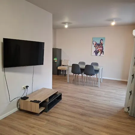 Apartment Summer 2